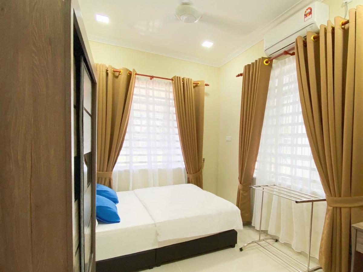 Nazza Homestay Besut With Swimming Pool Kampung Raja Eksteriør billede